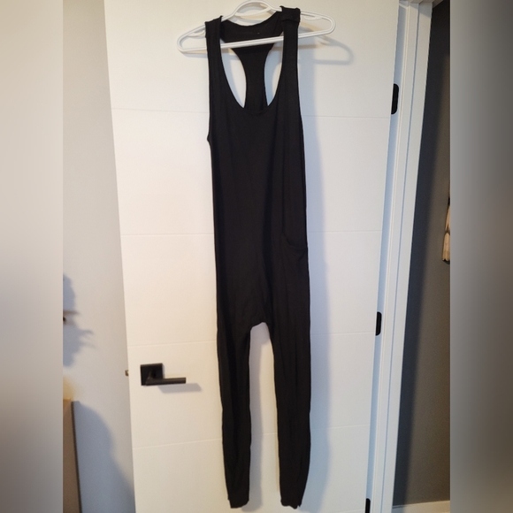 Be Mi Los Angeles Black Romper - Picture 2 of 8